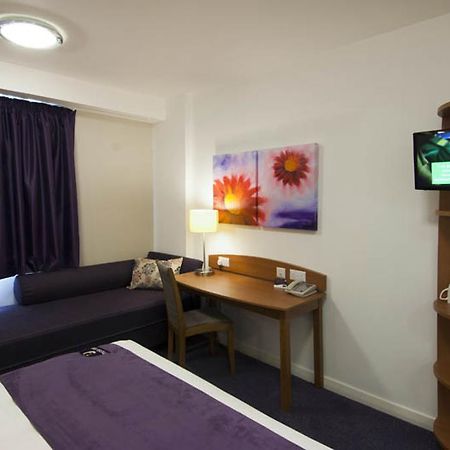 Premier Inn Sheffield Arena ภายนอก รูปภาพ