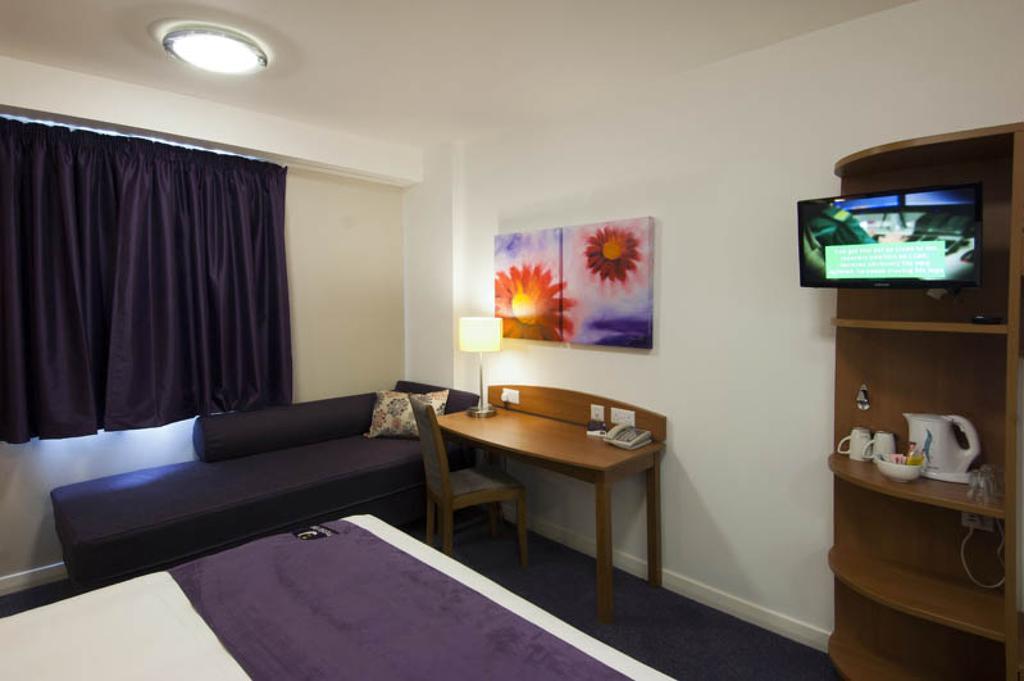 Premier Inn Sheffield Arena ภายนอก รูปภาพ