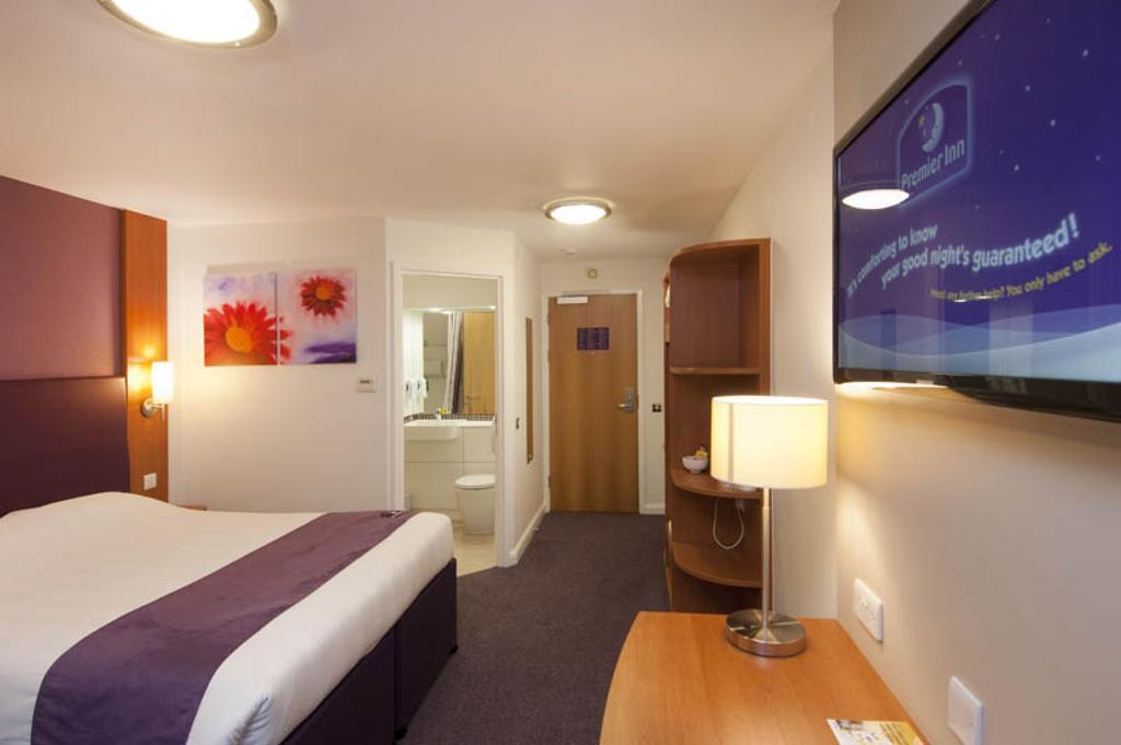 Premier Inn Sheffield Arena ภายนอก รูปภาพ
